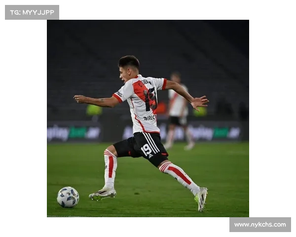 曼城考虑召回埃切维里 赫罗纳可能成为其新东家